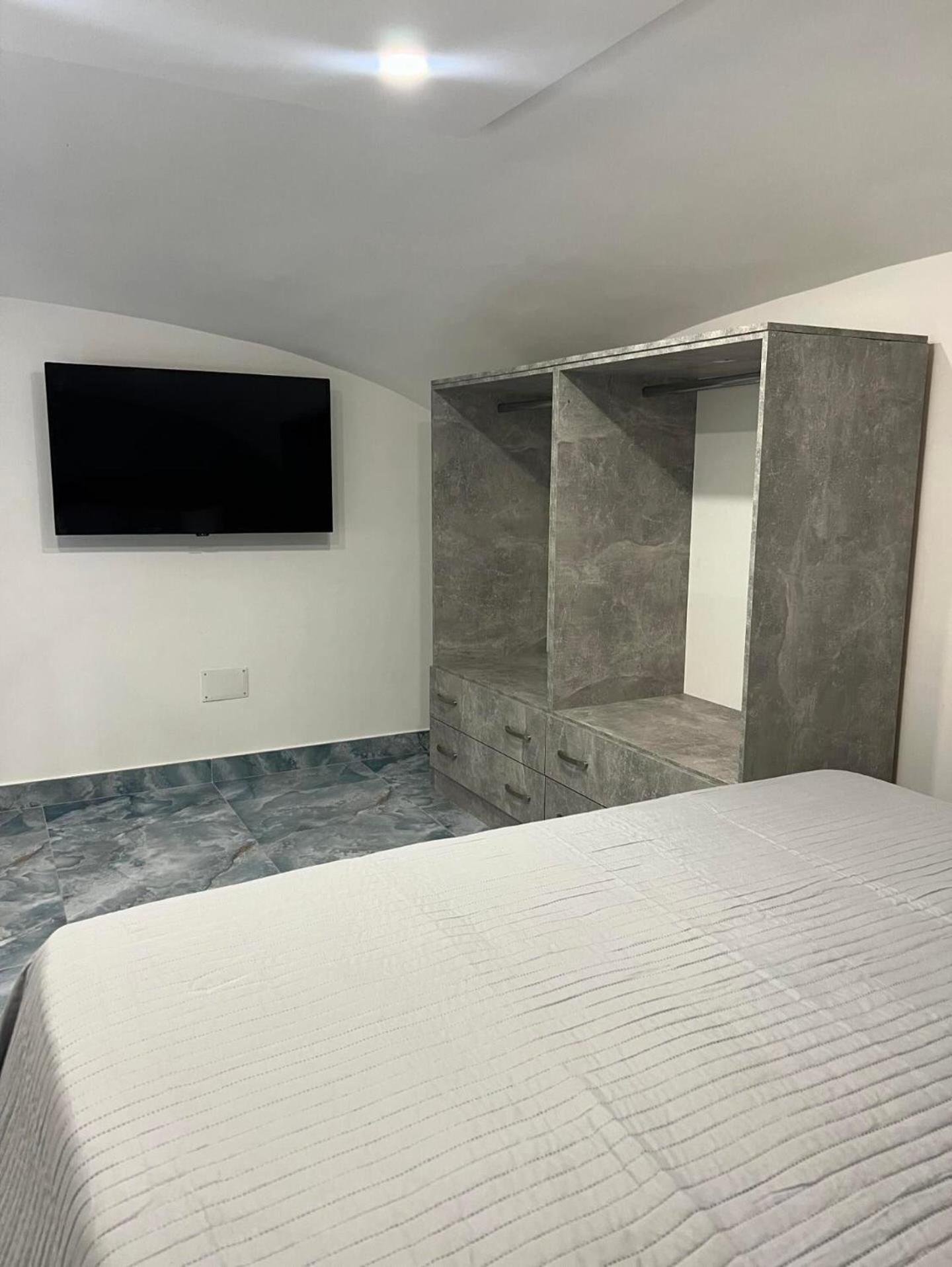 Aurora House 2 * Naples